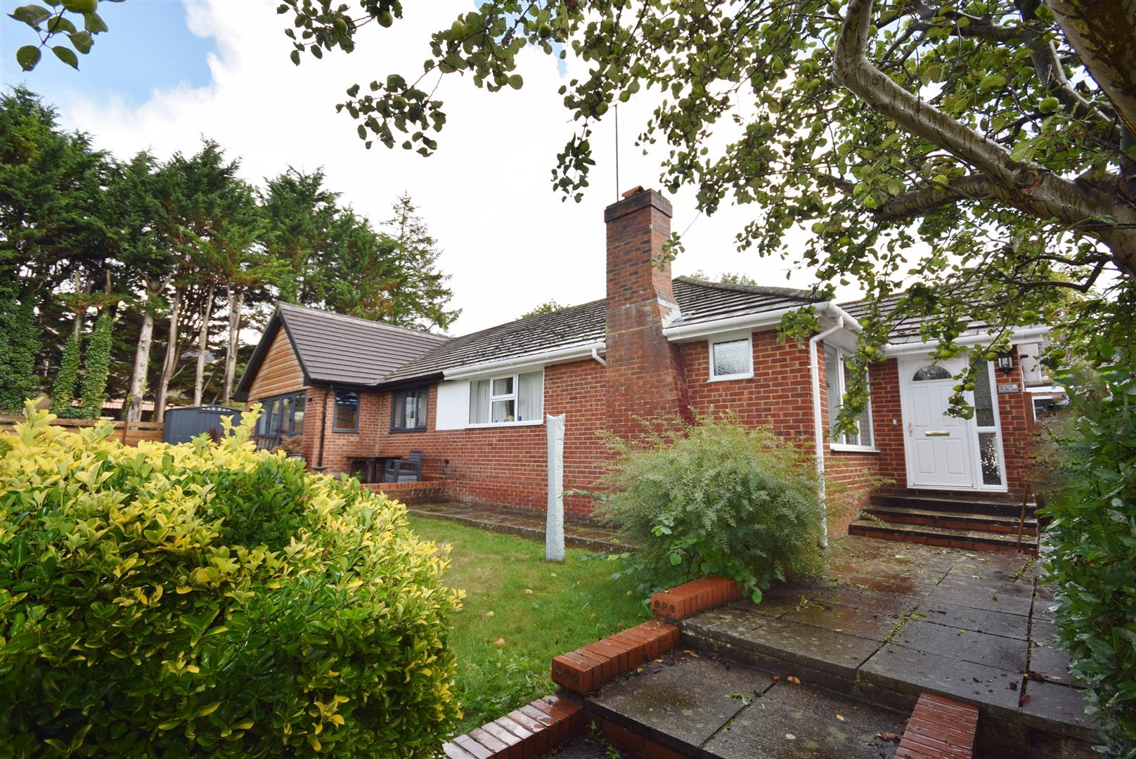 Trueman & Grundy Estate Agents Farnham, selling property in Farnham